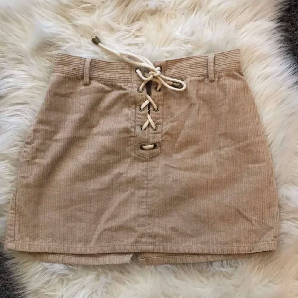 Kendall and Kylie ribbed tan skirt